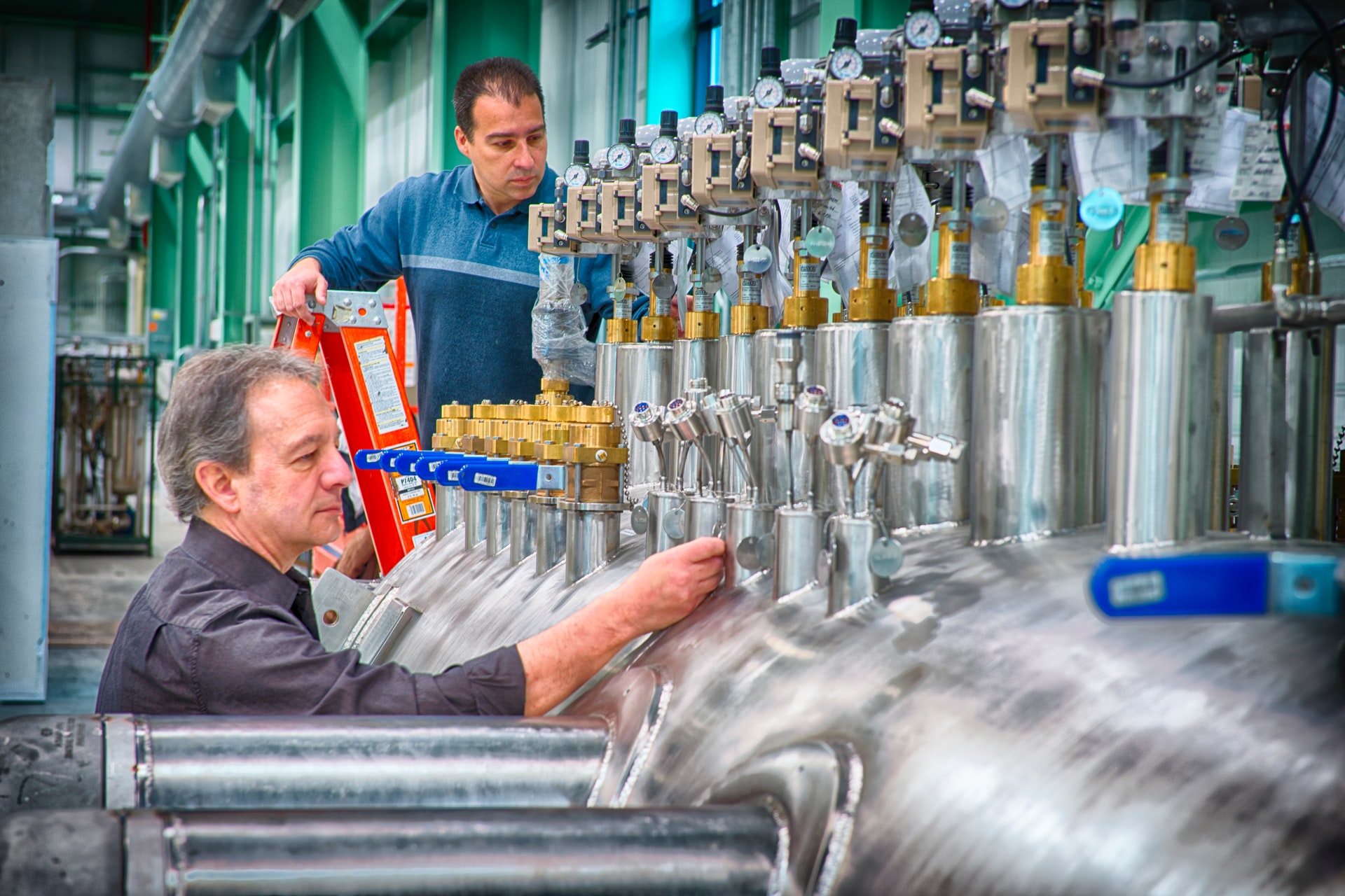 How Do Manufacturing Brands Work?