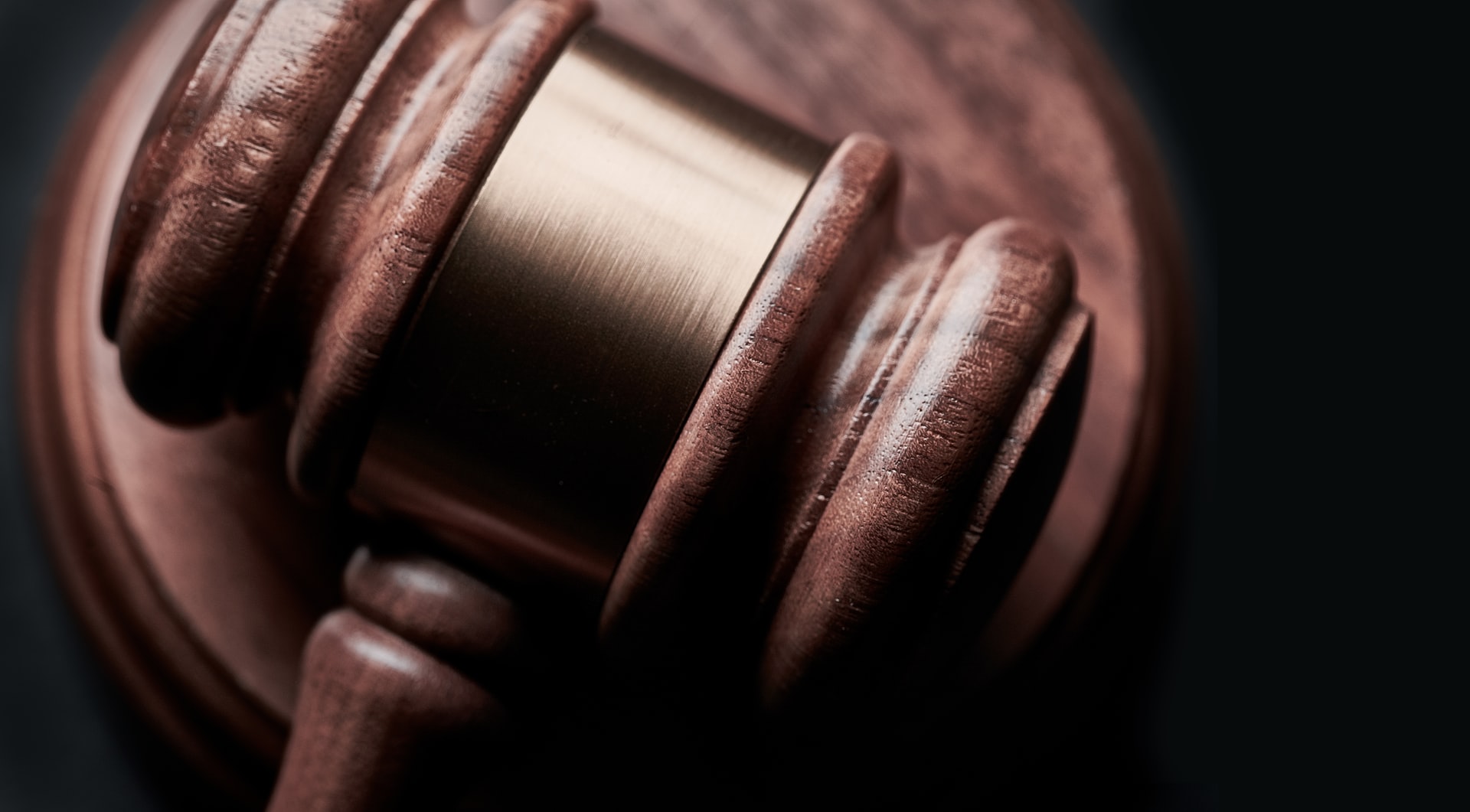 Why Supplement Brands Hire Legal Consultants