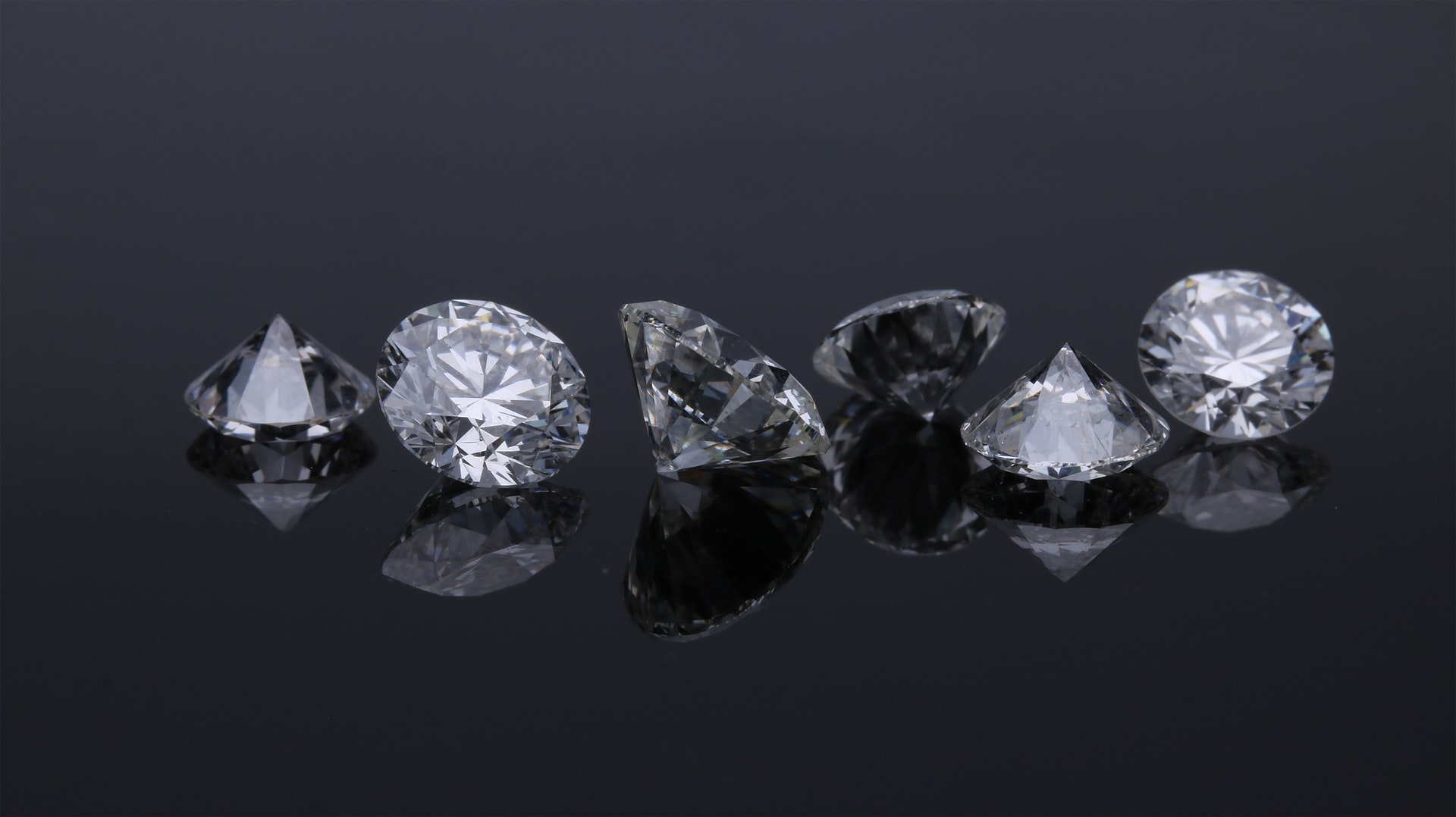 5 Reasons Why Simulated Diamonds Are Worthwhile